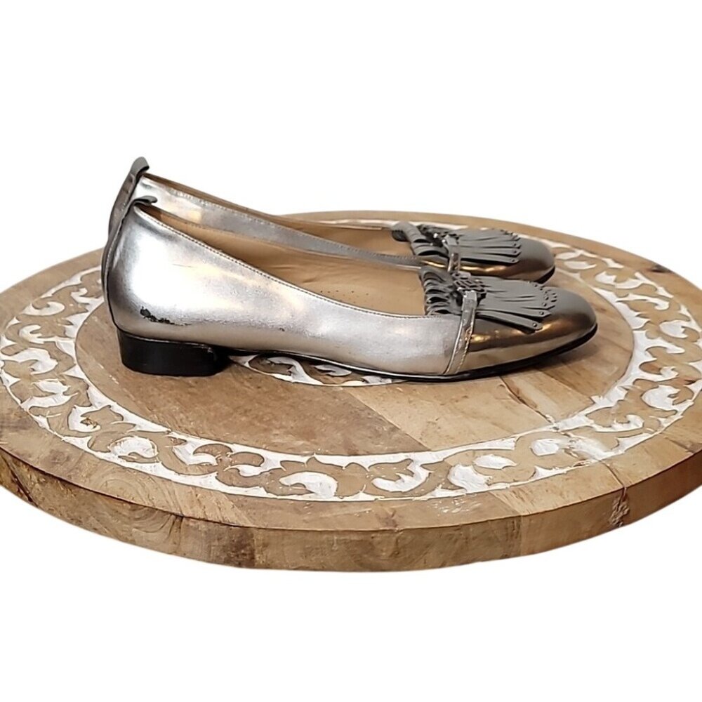 UKIES Silver Metallic Leather Leona Kiltie Loafers Size 9 Elegant & Comfortable - Picture 4 of 14